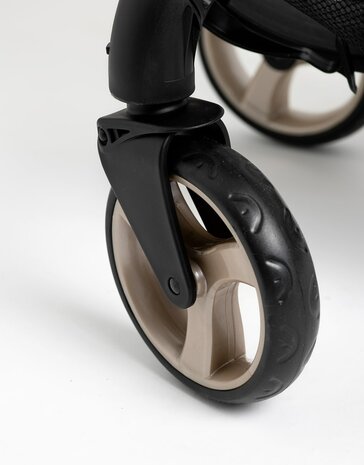 Minikane x EGG – Deluxe 2 in 1 poppenwagen