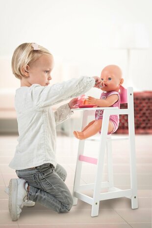 Houten poppenstoel met witte zitting